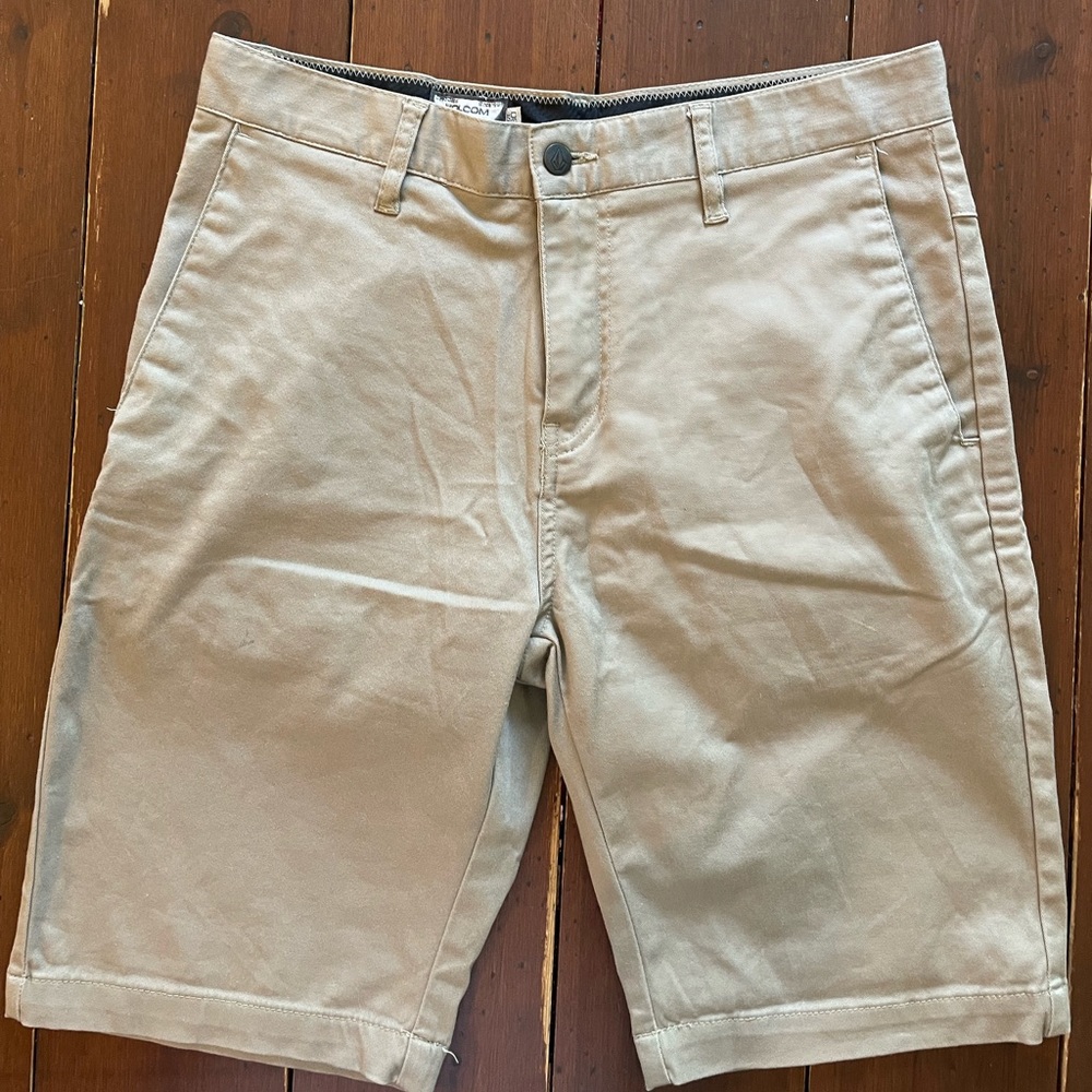 Volcom khaki chino shorts